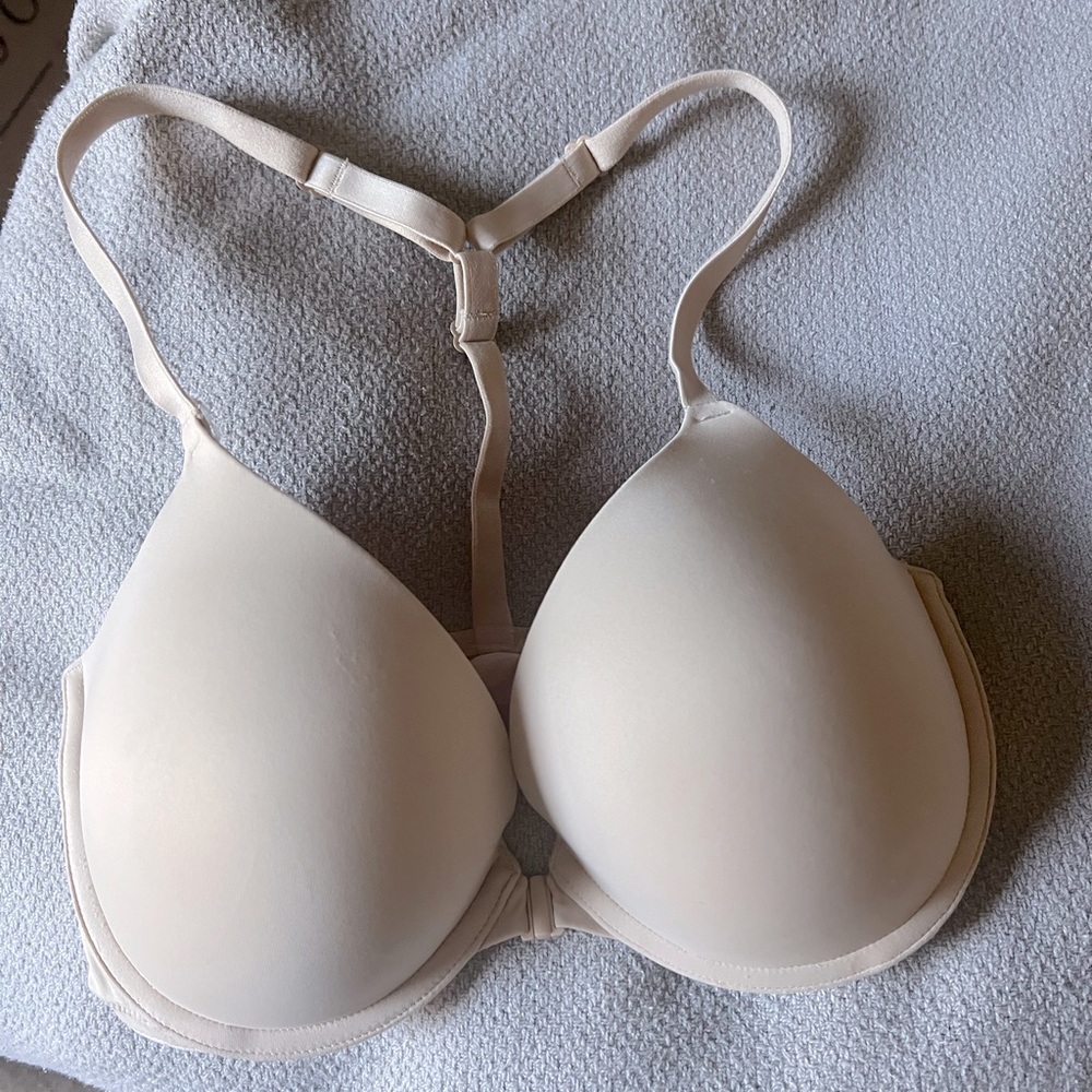 Victoria’s Secret Beige Bra